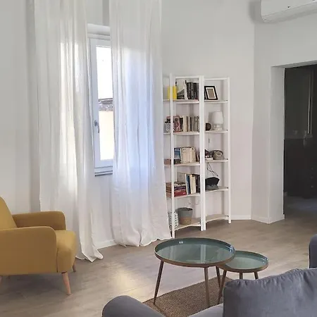 La Casa Di Nella
